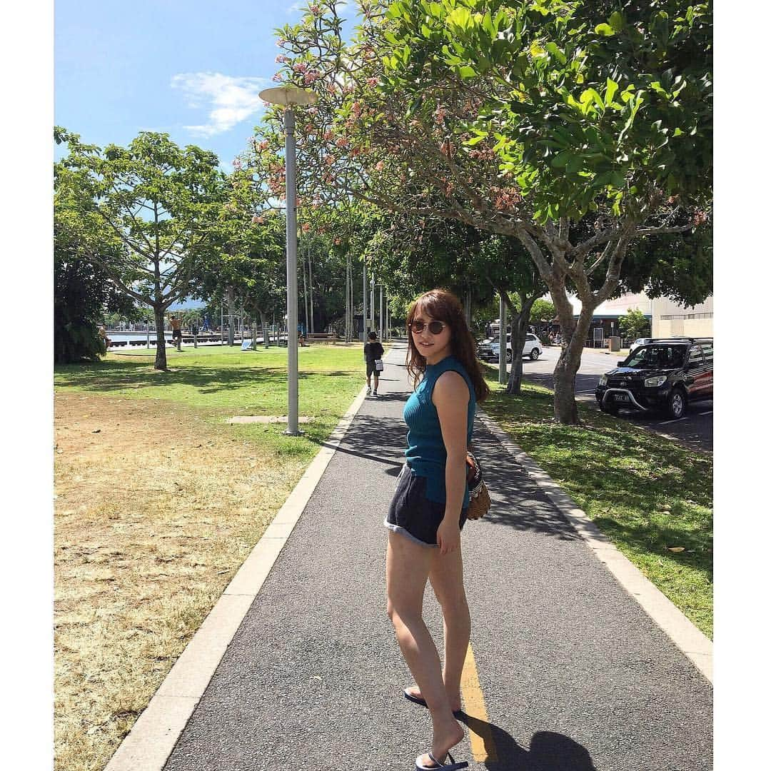 左近鈴乃さんのインスタグラム写真 - (左近鈴乃Instagram)「. こちら35度です☀️ 常夏！さいっこう！！🧡 . #Australia #Cairns」1月3日 17時40分 - suzuno_sakon