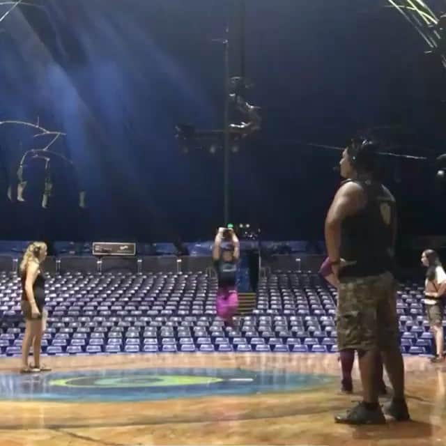 マリッサ・キングのインスタグラム：「Not a bad go after several months off. You should of seen me walk away after 😂 #spinspinspin #littledizzy #trainingday」