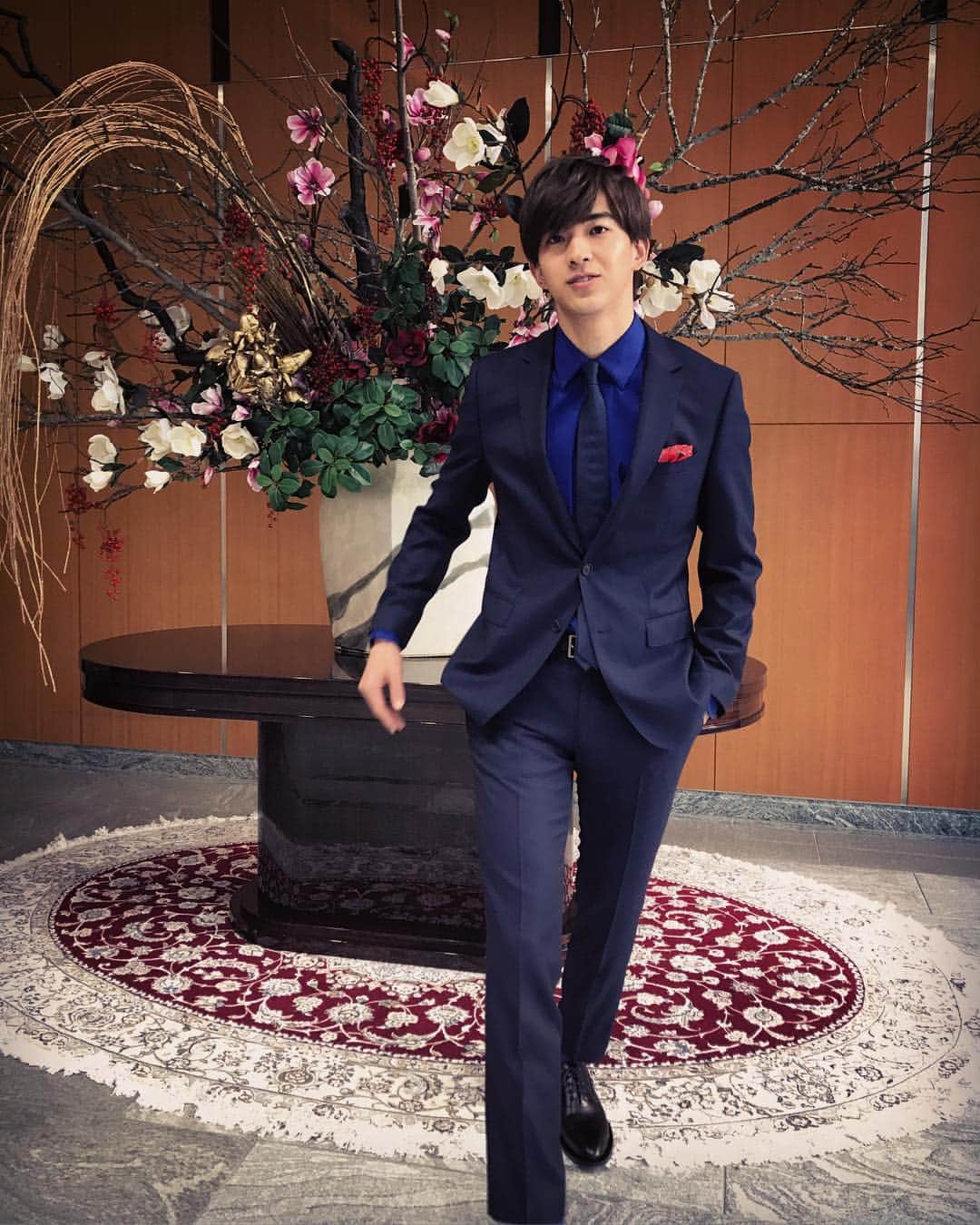 甲斐翔真さんのインスタグラム写真 - (甲斐翔真Instagram)「OtherCut スーツを着ると姿勢が良くなります。 もうすぐ成人の日だ😆 #今日から仕事始め #皆さん一緒に頑張りましょう」1月4日 9時00分 - kai_shouma