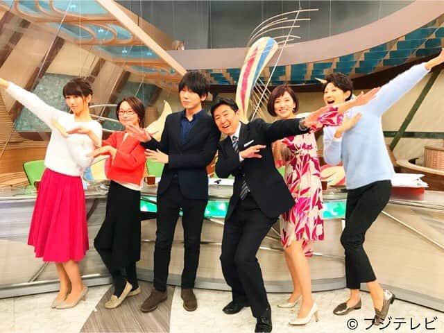 フジテレビ「とくダネ！」のインスタグラム：「皆さんこんばんは☺️仕事はじめだった方も、まだもうちょっとお正月な方も、どんな一日でしたか？  とくダネは今日が今年最初の放送でした💖荻野目洋子さんがスタジオに来てくださりました😍  #とくダネ #今日が今年の一番はじめ #ダンシングヒーロー #荻野目洋子さん #生歌ありがとうございます」