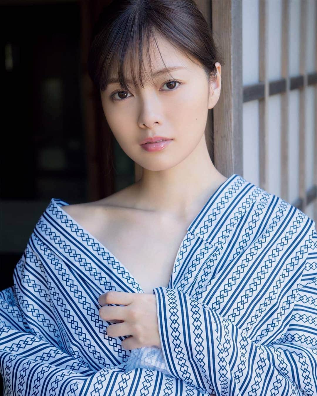 乃木坂46⊿のインスタグラム：「#乃木坂46 #乃木坂 #白石麻衣 #まいやん #モデル #nogizaka #nogizaka46 #japan #cute」