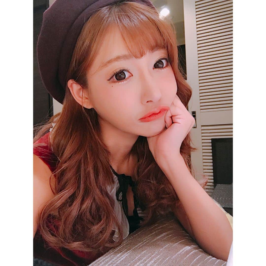 明日花キララのインスタグラム：「髪の毛長いお正月でした🎍👩🏻🎍 . @makoto828 T৸ᵃᵑᵏ Ꮍ৹੫ᵎ💓 太陽の光当たると色かわいい🌞」