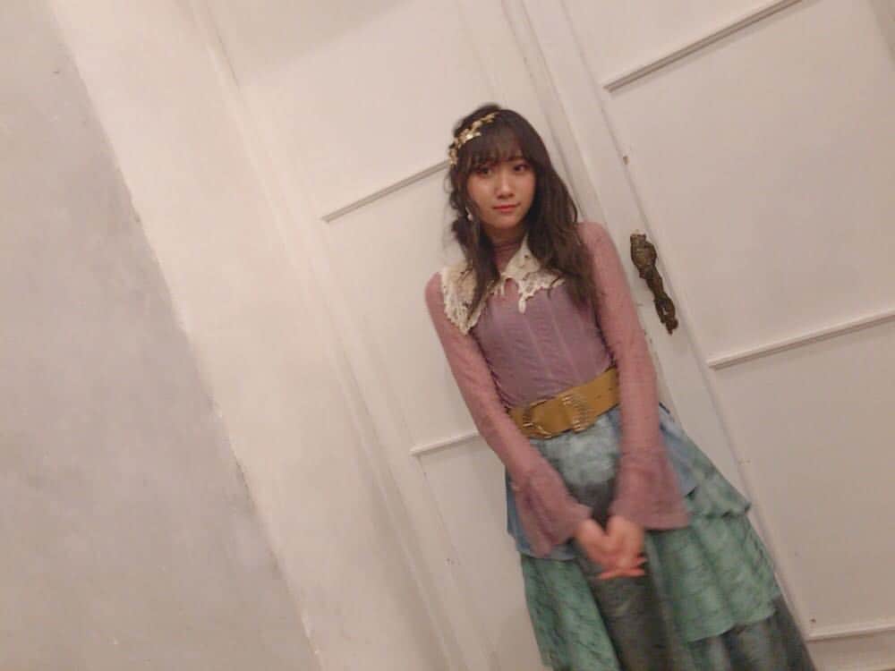 一色嶺奈のインスタグラム：「るーちゃん撮影📷 実代ちゃんに撮って貰ってる時に瑠夏ちゃんが横から撮ってくれた写真だからカメラ目線じゃないけどね🙇‍♀️ るーちゃんありがとう😊」