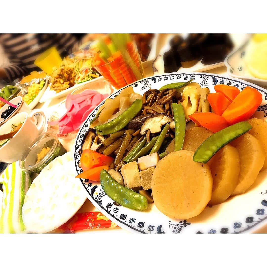 佐々木希さんのインスタグラム写真 - (佐々木希Instagram)「お正月 母の手料理！ 年越しそばは欠かせないですね。  #秋田#年越し#実家」1月6日 14時12分 - nozomisasaki_official