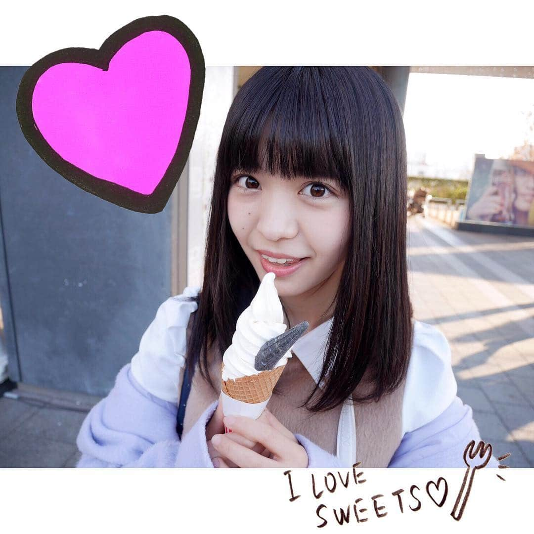 朝倉ゆりさんのインスタグラム写真 - (朝倉ゆりInstagram)「年中無休でバニラを愛してる🍦  #ソフトクリーム #アイスクリーム #バニラ味 #バニラしか #バニラ一択 #ilovevanilla #vanilla #softcream #icecream #vanillaflavor #sweets」1月6日 18時00分 - eb_loverinko