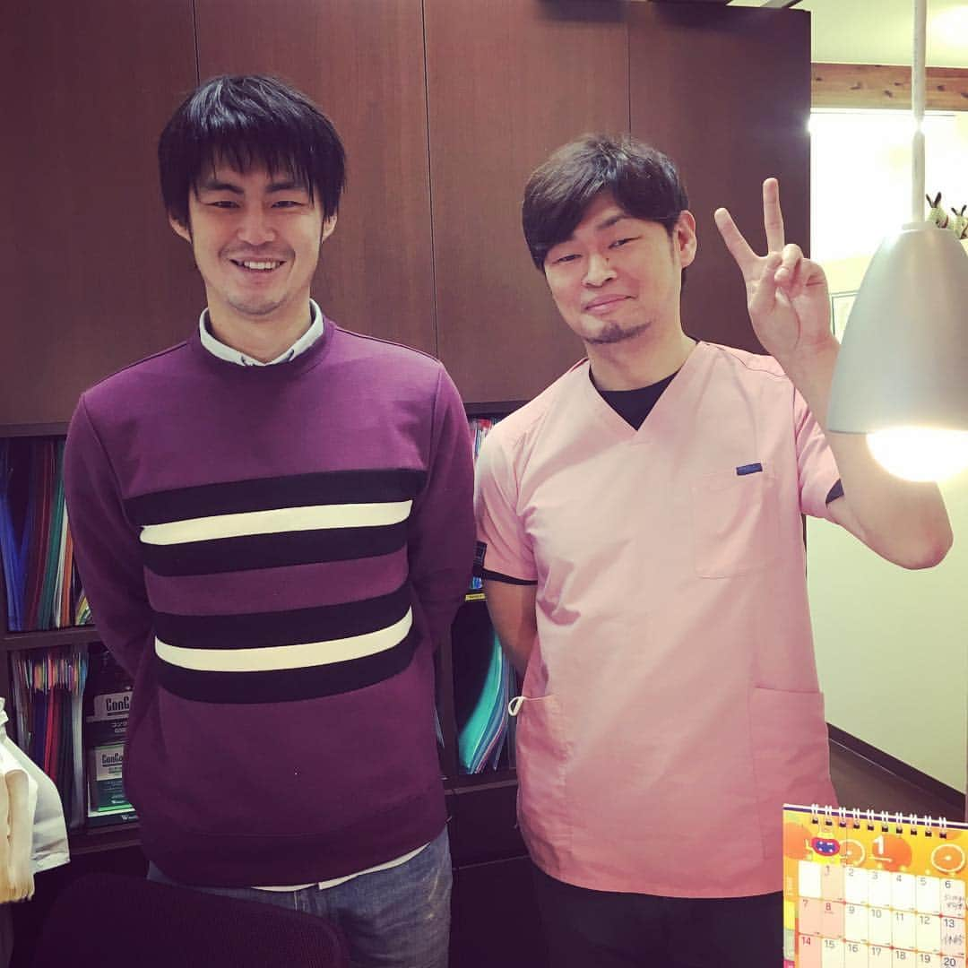 西嶋弘之さんのインスタグラム写真 - (西嶋弘之Instagram)「#兄#実兄#似ていますか？#俺はあまり似ていると思ったことない#4つ上#初公開。笑#ハマる人はハマる#サッカーはじめたきっかけ#ありがとう。#最終節から1カ月と少し#太りました。はい。#あけましておめでとうございます#今年もよろしくお願いします。」1月6日 18時18分 - hiroyukinishijima6