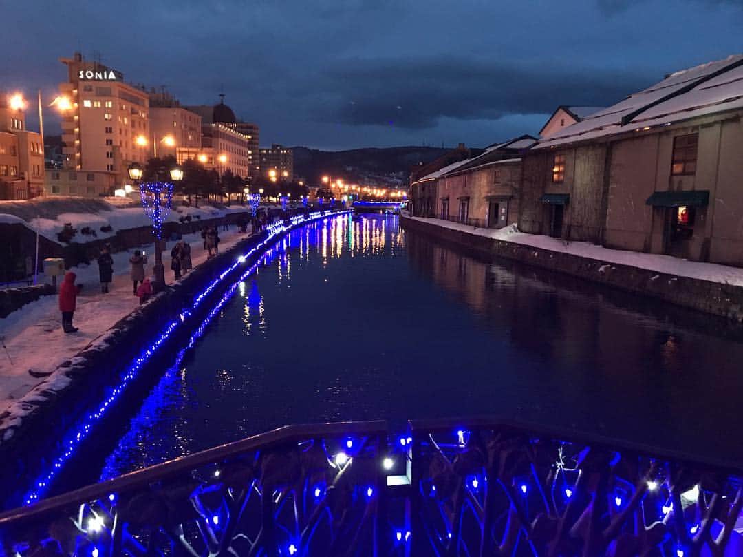 加藤仁志さんのインスタグラム写真 - (加藤仁志Instagram)「#小樽運河 #夜は凍れますね」1月6日 18時56分 - hitoshikatou