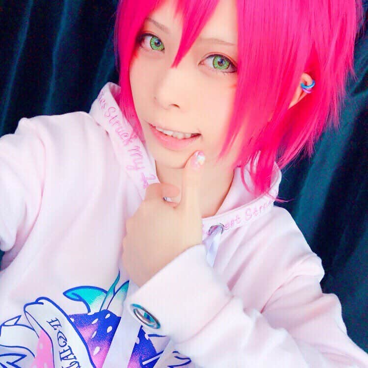 紅林大空さんのインスタグラム写真 - (紅林大空Instagram)「🌈👁👁💖 #colorfulhair #colorful #kawaii #boysstyle #danso #ojistyle #vkei #visualkei #decoraboy #youtube #kurechannel #mykawaiistyle #harajuku #harajukufashion #listenflavor #男装 #男装女子 #派手髪 #くれちゃんねる #リッスンフレーバー #イケメンメイク #男装メイク」1月7日 2時40分 - kurebayashiii