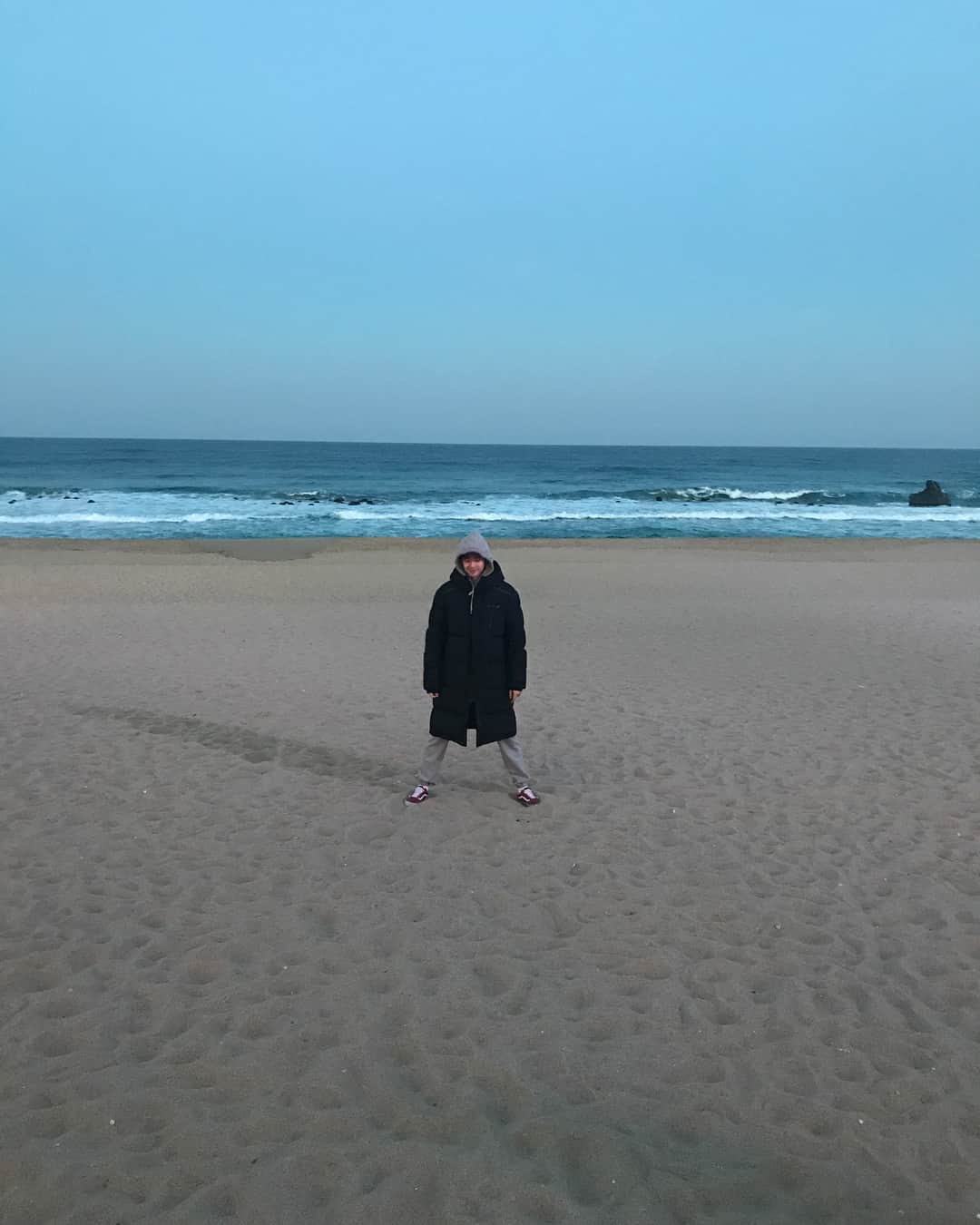 イ・ジョンソクさんのインスタグラム写真 - (イ・ジョンソクInstagram)「바다다다다다」1月8日 15時11分 - jongsuk0206