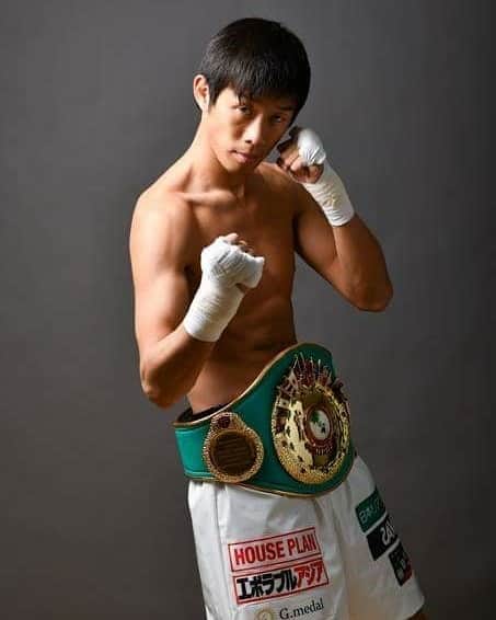 清水聡さんのインスタグラム写真 - (清水聡Instagram)「ポスターの撮影～ どれを採用しようか自分で決めて良いみたいです。 どれにしようかな💡 #ボクシング#boxing#清水聡#ポスター #撮影」1月8日 18時21分 - satoshishimizu0313