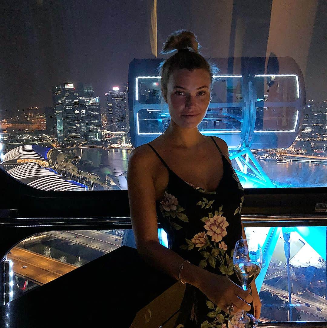 サマンサ・フープスさんのインスタグラム写真 - (サマンサ・フープスInstagram)「Views #Singapore 🇸🇬🎡」1月8日 20時56分 - samanthahoopes