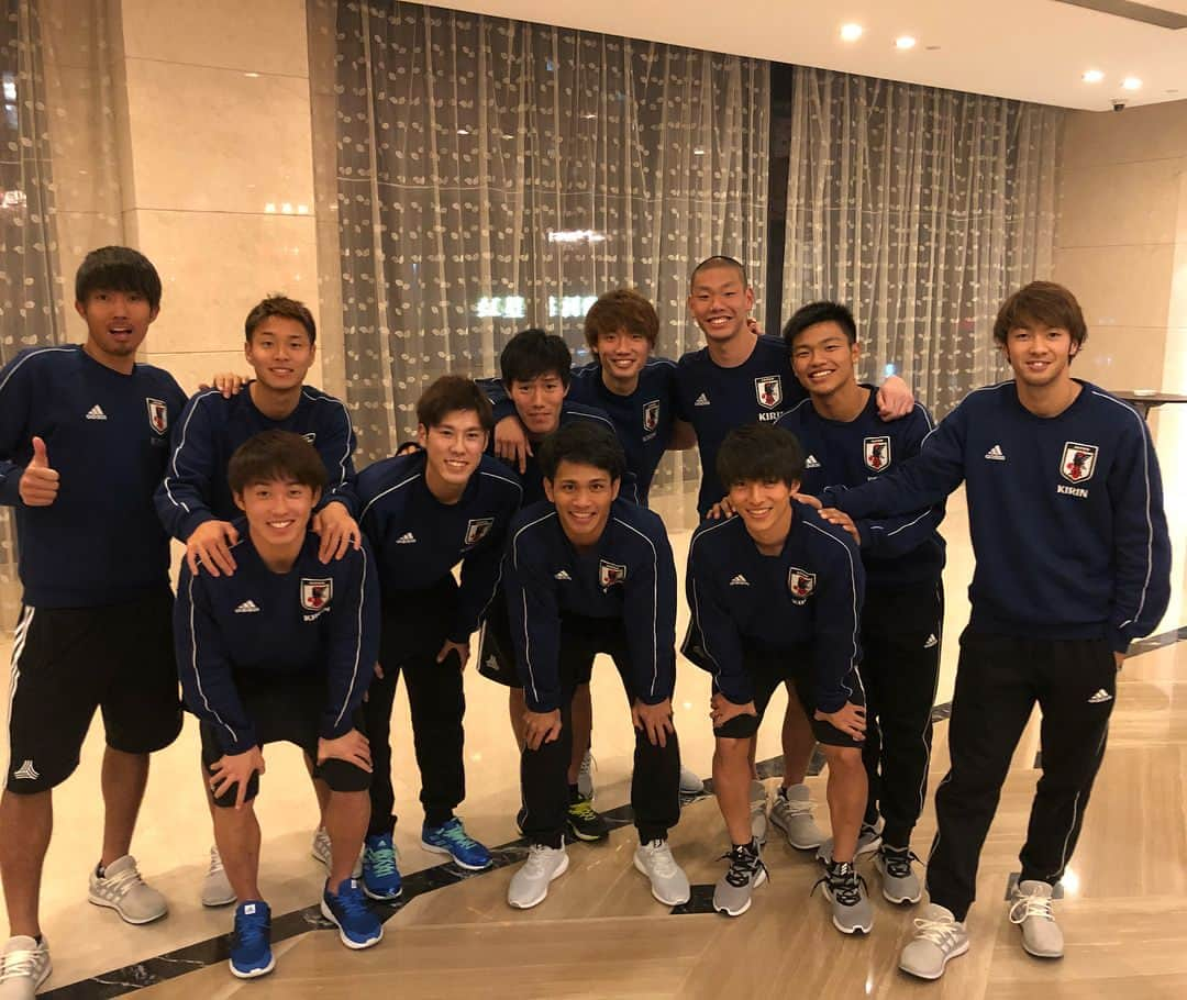 高木彰人のインスタグラム：「97成人組😊 明後日は初戦！ みんなで頑張ろう⚽️ #なぜかこうくんおる #庄司がいない #だから2枚目3枚目は４人で🙌🏻」