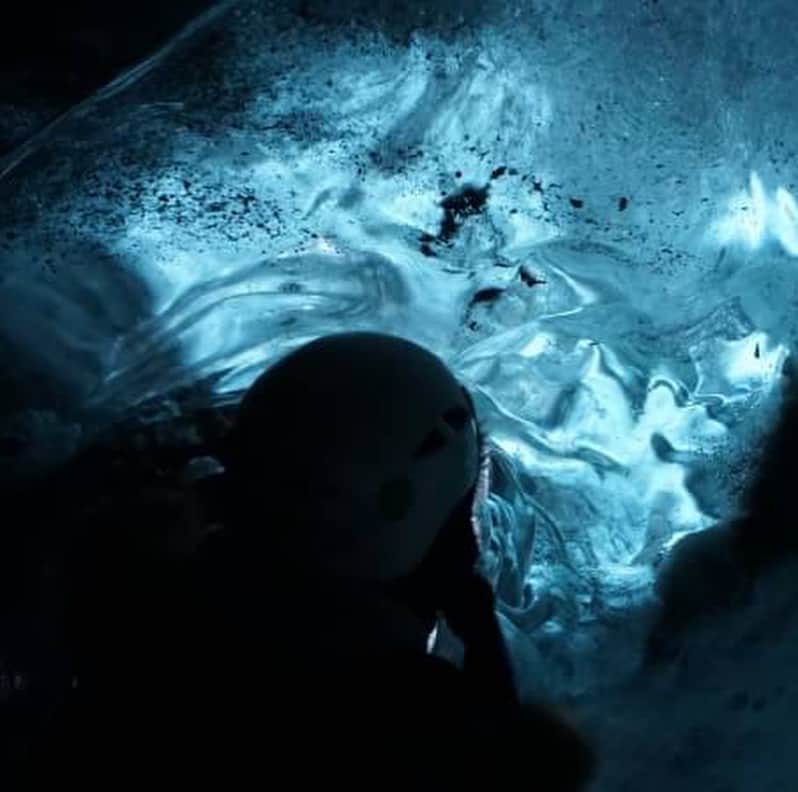 猪子寿之さんのインスタグラム写真 - (猪子寿之Instagram)「#氷の洞窟  #iceland #アイスランド #icecaves #glacier #glaciercave #vatnajökull」1月9日 3時46分 - inoko.teamlab