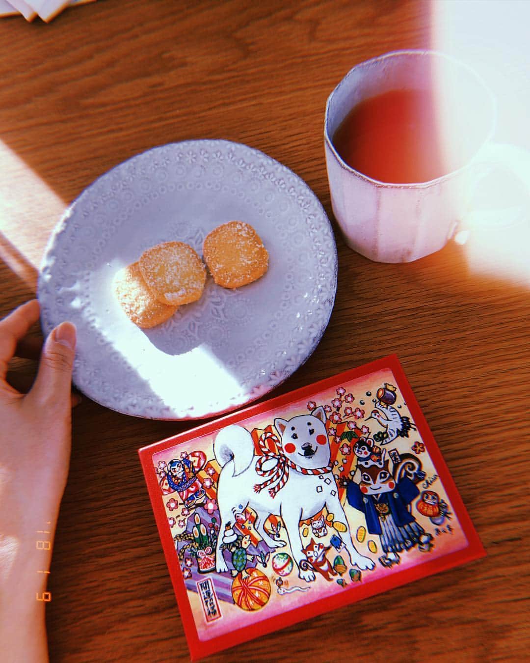 笛木優子のインスタグラム：「3時のおやつだよー🍪 明日深夜は笑×演出るよー 🐶」