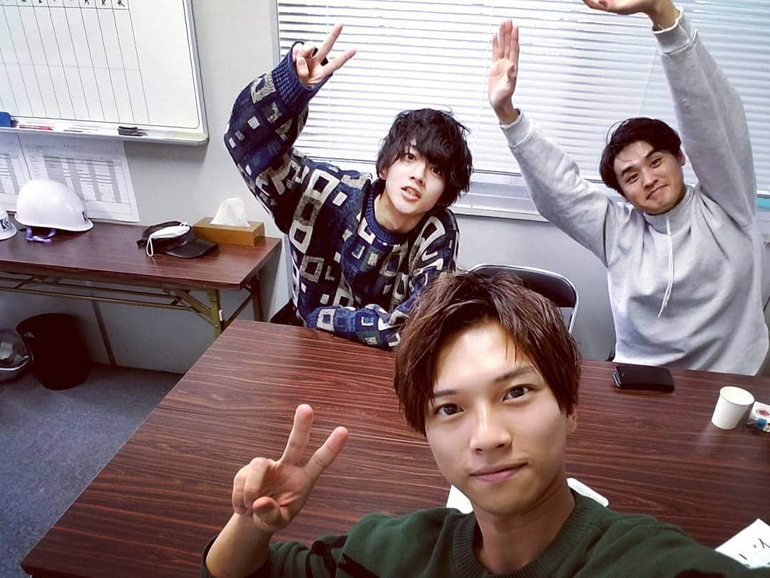 岡田龍太郎さんのインスタグラム写真 - (岡田龍太郎Instagram)「帰りのバス待機中。 #ホリデイラブ」1月9日 12時18分 - ryutarookada_official