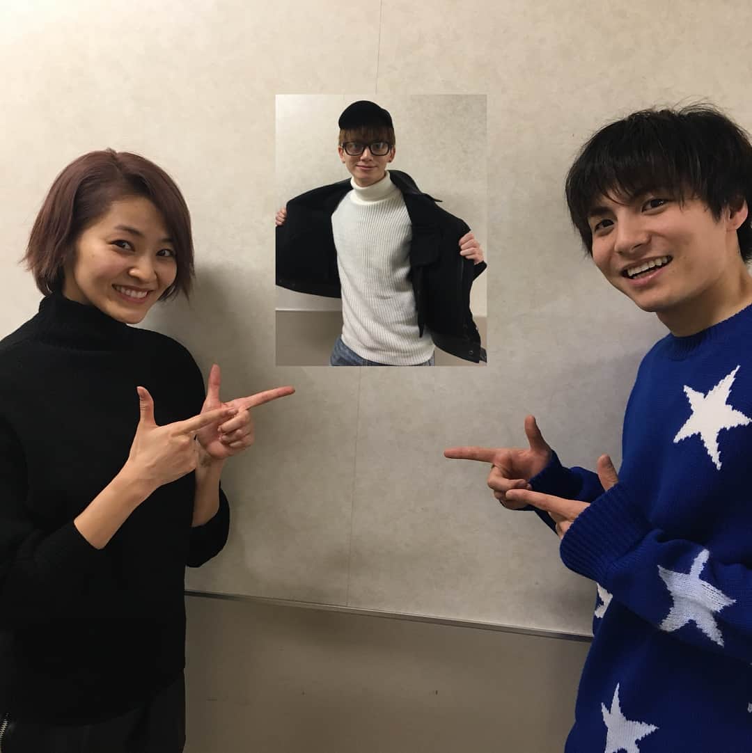 のインスタグラム：「びゃくやのびゃくやのびゃくやのヒビキー！！ #いやこれよくあるアルバムのやつやん」