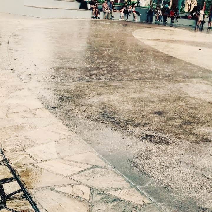 チソンのインスタグラム：「#지유아빠 #지유 #물방울 #아이스크림  지유야 기억하니? ^^ 2018. 1. 9」