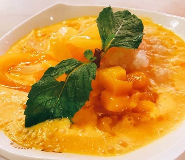 堀畑裕也のインスタグラム：「#Singapore #MarinaBaySands #breakfast #mango #dayoff」