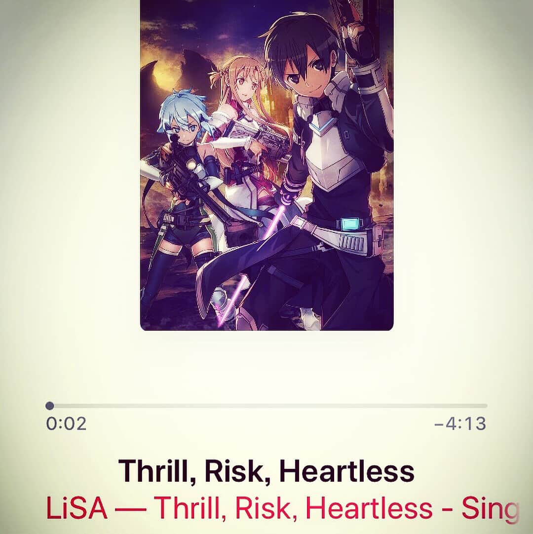 LiSAさんのインスタグラム写真 - (LiSAInstagram)「LiSA 新曲「Thrill, Risk, Heartless」 まさかの、1位15冠👑 みんなで運命撃ち抜いてる。ほんとすごい。 #LiSA #配信15冠👑 #ThrillRiskHeartless」1月10日 19時56分 - xlisa_olivex