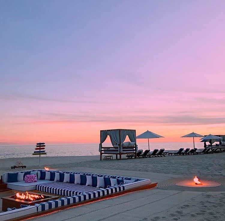 セオドラ&カラムのインスタグラム：「Where We Wish We Were Wednesday 😍🌴 #wanderlust [regram: @raissagerona]」