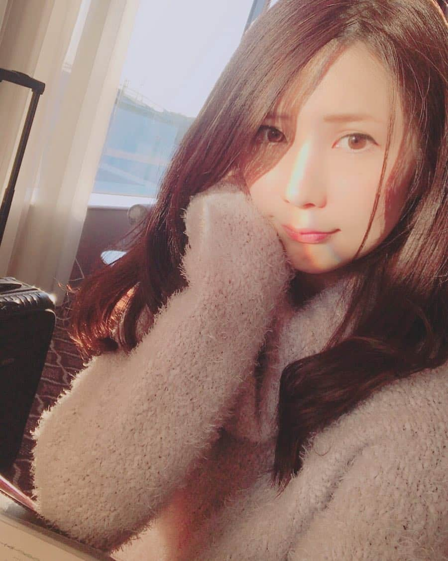 藍澤慶子さんのインスタグラム写真 - (藍澤慶子Instagram)「明日から東京オートサロン♡衣装のフィッティングしてきたぁー！！めちゃ可愛かった(⑉• •⑉)❤︎私はホンダアクセスのブースのけものフレンズとホンダフィットのコラボ車【けもフレフィット】の横に立ってます！！是非会いに来てね♡ #けものフレンズ #けもフレフィット #ホンダアクセス #東京オートサロン #幕張メッセ #夕日が眩しい #白飛び #ぶっ飛び#けぴ」1月11日 19時59分 - kepiko928