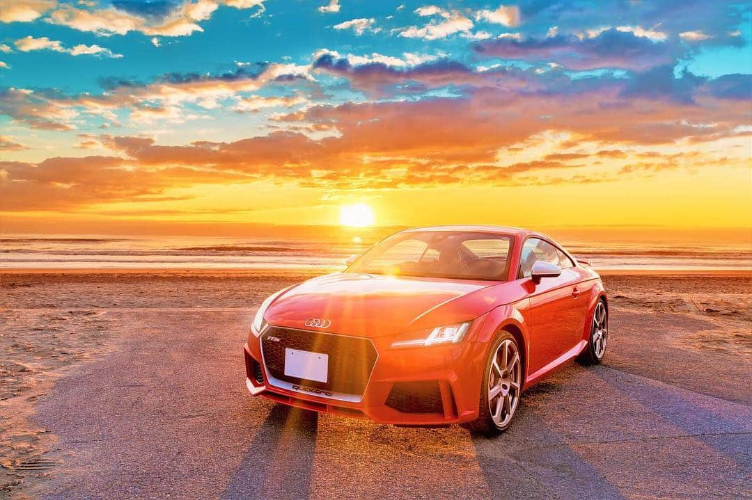 アウディ ジャパンさんのインスタグラム写真 - (アウディ ジャパンInstagram)「Audi TT RS｜九十九里浜 #audi #アウディ #audijapan #TT #RS #千葉 #chiba #九十九里浜 #kujyukuri #日の出 #sunrise #車 #car #光 #light #audigramm #carstagram #carspotting #instacar #carsofinstagram #carporn #carwithoutlimits #viewfromaudi」1月11日 21時00分 - audijapan