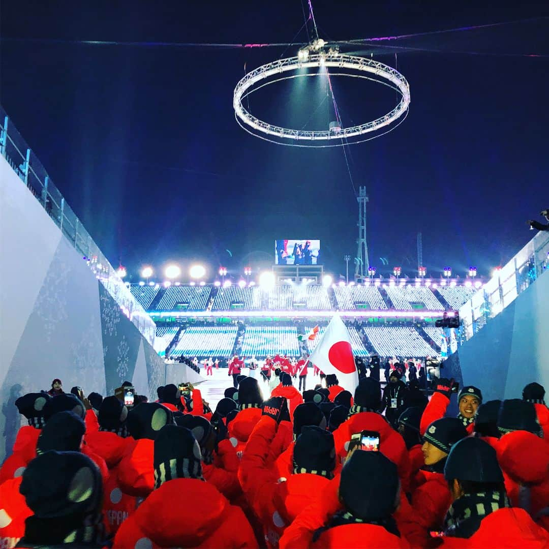 ジェームス・ダグラス・リンドさんのインスタグラム写真 - (ジェームス・ダグラス・リンドInstagram)「🇯🇵 🥌 at the Opening Ceremony #pyeongchang2018」2月10日 1時32分 - j.d.lind