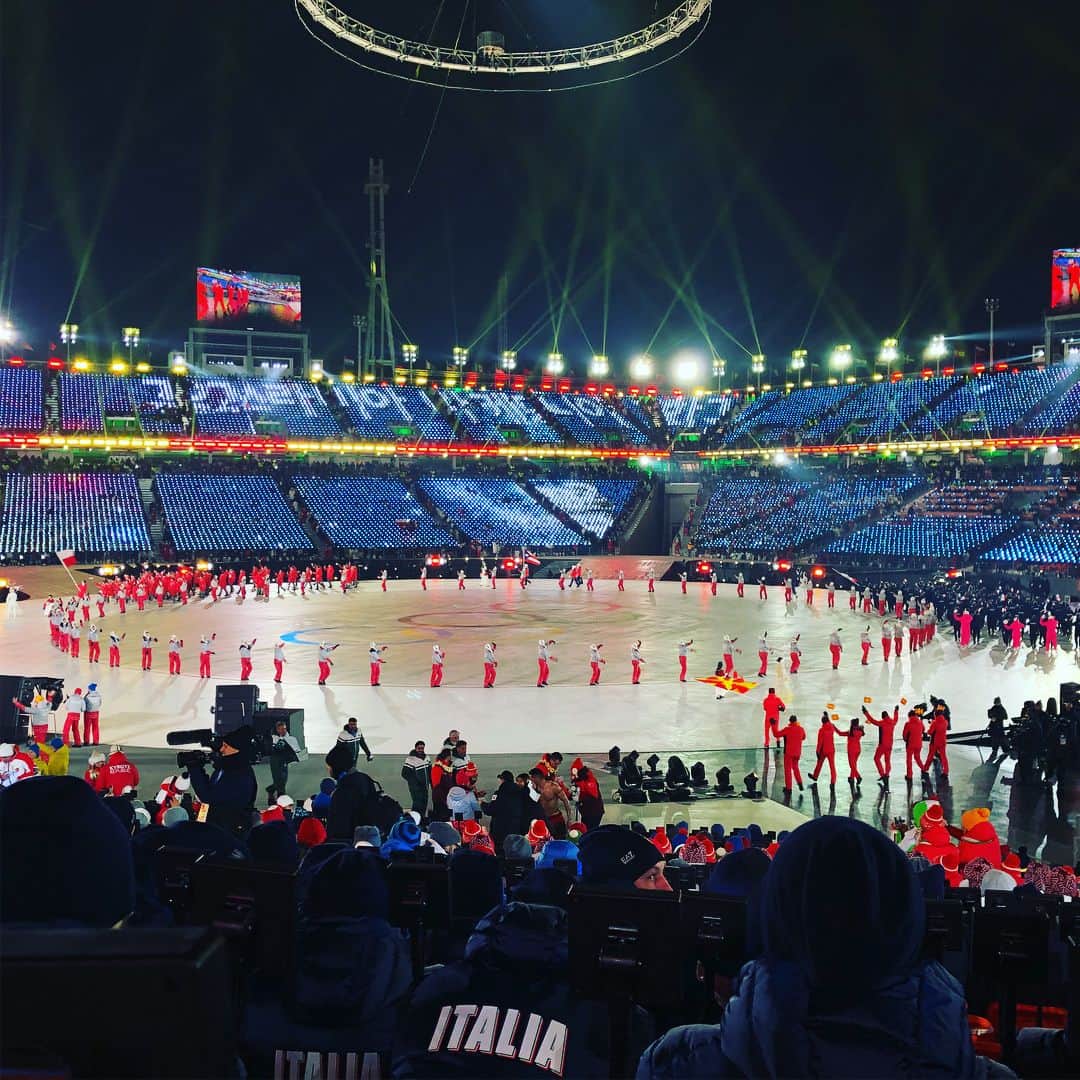 ジェームス・ダグラス・リンドさんのインスタグラム写真 - (ジェームス・ダグラス・リンドInstagram)「🇯🇵 🥌 at the Opening Ceremony #pyeongchang2018」2月10日 1時32分 - j.d.lind