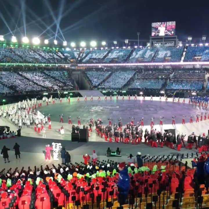 ペニー・クームズのインスタグラム：「Opening Ceremony! . . . . #pyeongchang2018 #openingceremony #olympics #olympics2018 #pyeongchang #korea #lovemyjob」