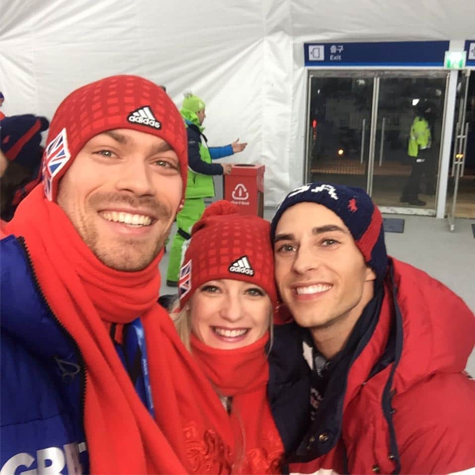 ペニー・クームズのインスタグラム：「🇬🇧🇬🇧🇺🇸🙌🏻💜 . . . #pyeongchang2018 #olympics #openingceremony #teamgb #teamusa  #friends #nickbuckland #pennycoomes #adamrippon #extra」