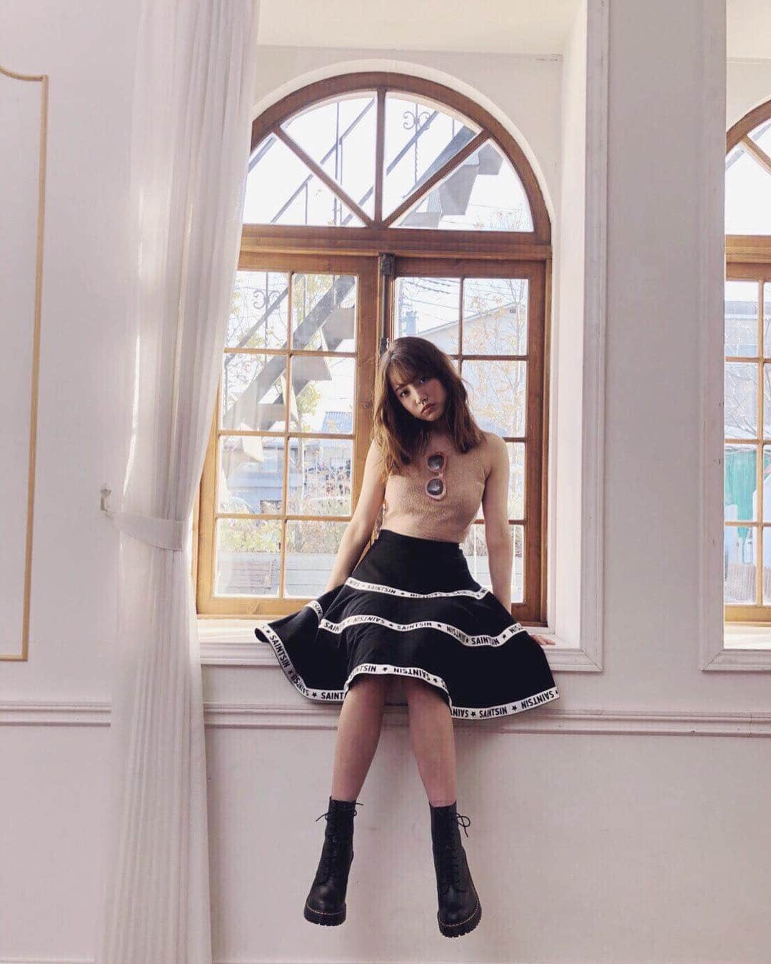 加藤玲奈のインスタグラム：「Photo @nyanchan22  今日はsweetの撮影で 憧れで大好きな小嶋さんと対談させて頂きました🙏🏻💜 沢山アドバイスを頂きました！ これからの考え方、撮られ方、色々勉強になりました。」