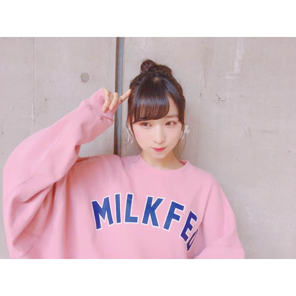 小栗有以さんのインスタグラム写真 - (小栗有以Instagram)「握手会２日目〜❤︎ . . .  #MILKFED. #お団子ヘアー」2月5日 23時01分 - yuioguri_1226