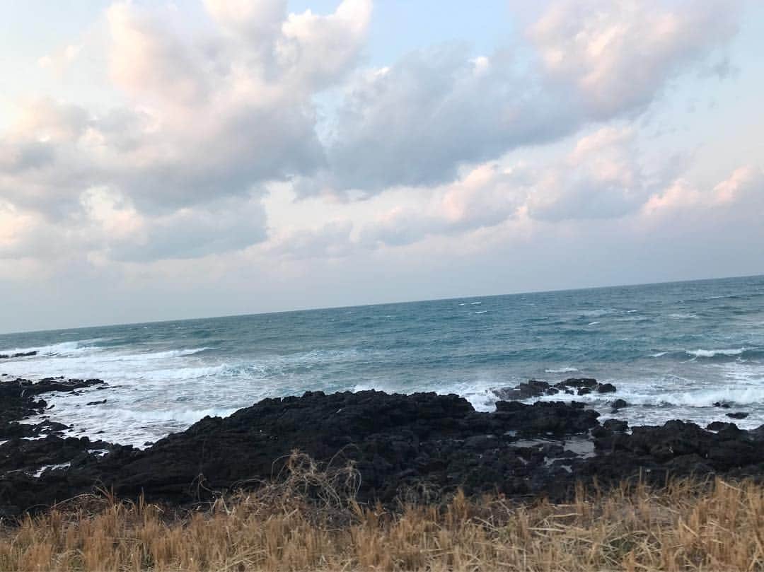 のインスタグラム：「우왕 제주도.....너무 좋은데 눈이.....ㅠㅠ」
