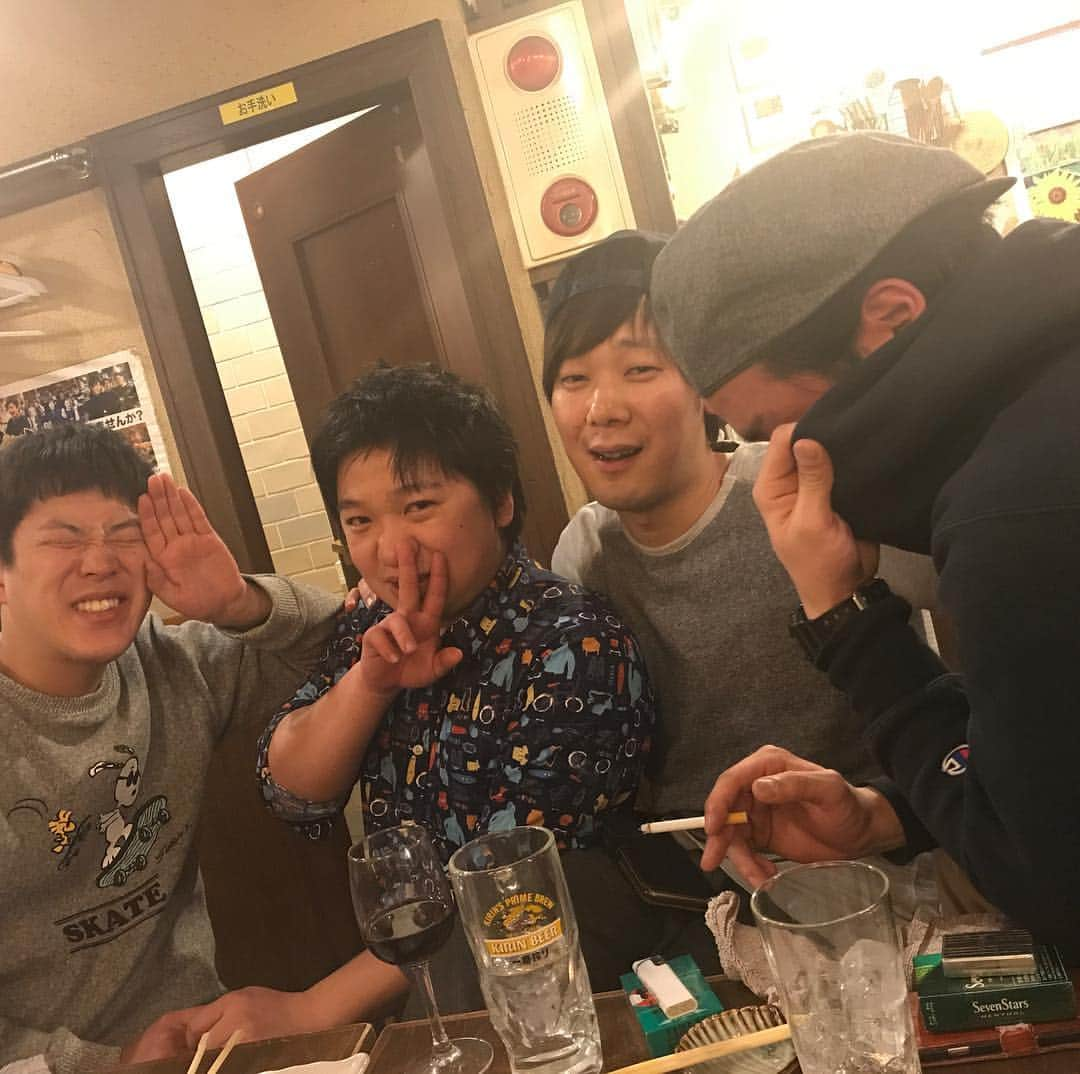 ケツさんのインスタグラム写真 - (ケツInstagram)「マルセイユ津田さんと飲ませてもらったから最高なんですけど！！ #マルセイユ #津田 #ネイビーズアフロ #羽尻 #絶対アイシテルズ #らぶおじさん #みんなベロベロじゃん(^ ^)」2月6日 5時32分 - ketsu_shachou