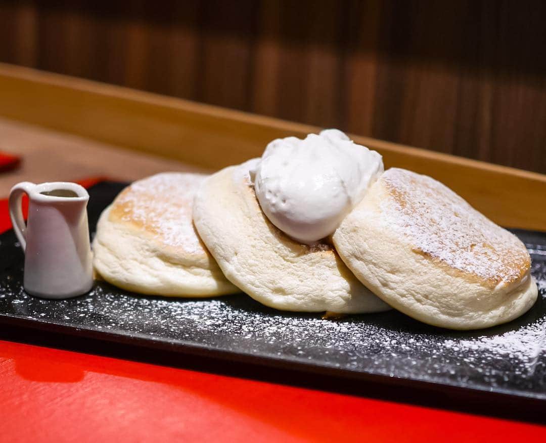 おまる部長 / たっちゃんずパンケーキ部のグルメインスタ