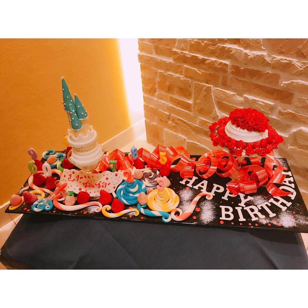 明日花キララのインスタグラム：「久しぶりに会えた🕯🏰😽🎂」