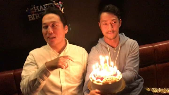 岡下雅典のインスタグラム：「昨日はいつもお世話になってる田崎さんの誕生日会をしました！！ 田崎さん！！よい1年を！！」