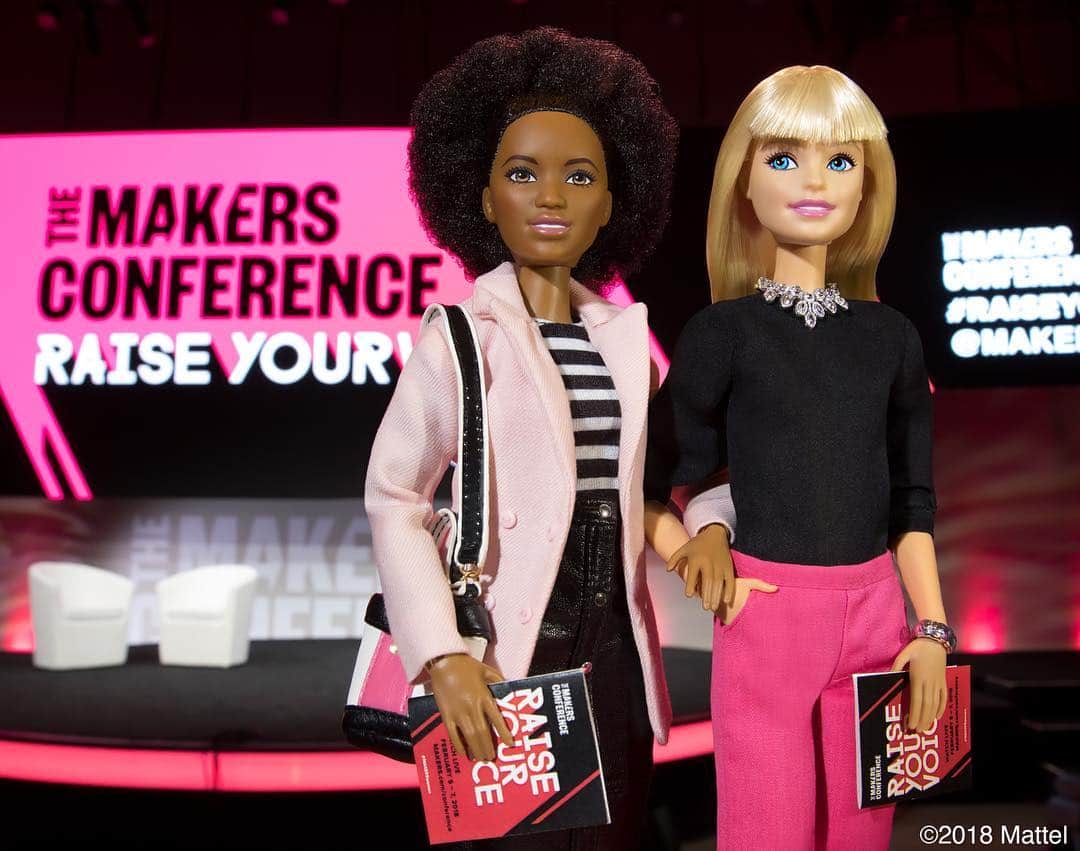 バービーさんのインスタグラム写真 - (バービーInstagram)「So excited to be back at the inspiring and empowering @MAKERSWomen Conference this year! Tune in to the livestream now via link in bio.👆#RaiseYourVoice #barbie #barbiestyle」2月7日 6時05分 - barbiestyle