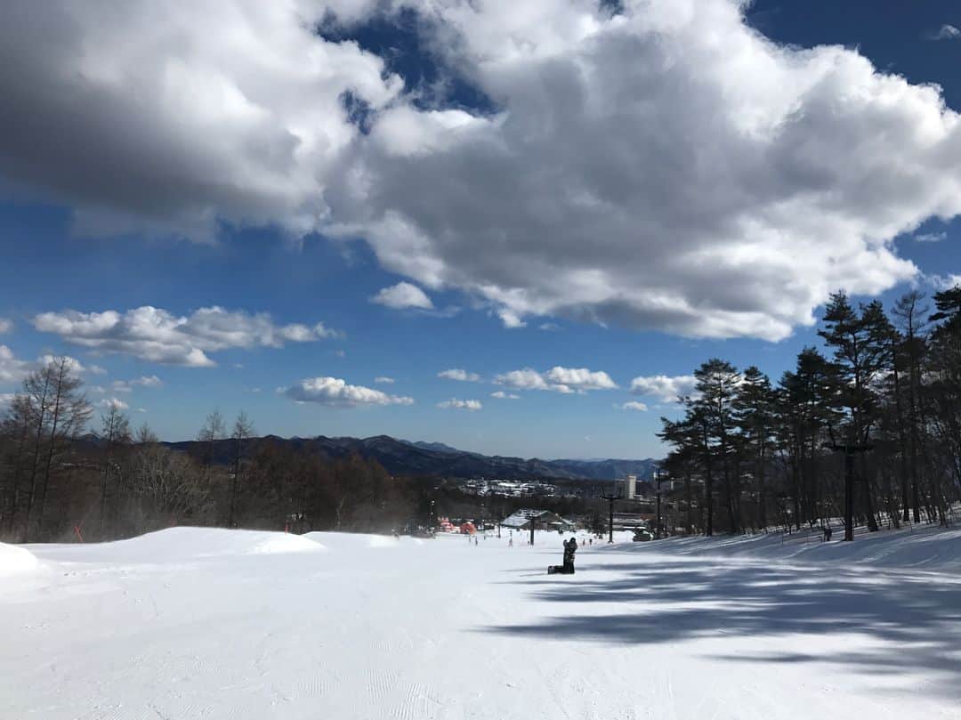 林美沙希さんのインスタグラム写真 - (林美沙希Instagram)「今日は”真実の行方”の取材でスキー場に。晴れていたのは良かったんですが、とにかく寒かった！！です。  #テレ朝#jチャンネル#真実の行方#スキー場#久しぶりの#スキー#寒さで涙」2月7日 18時33分 - misaki0hayashi