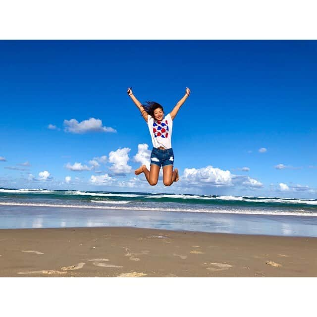 池江璃花子さんのインスタグラム写真 - (池江璃花子Instagram)「* JUMP!!💨 #surfersparadise 🏝🐬💗」2月7日 19時16分 - ikee.rikako