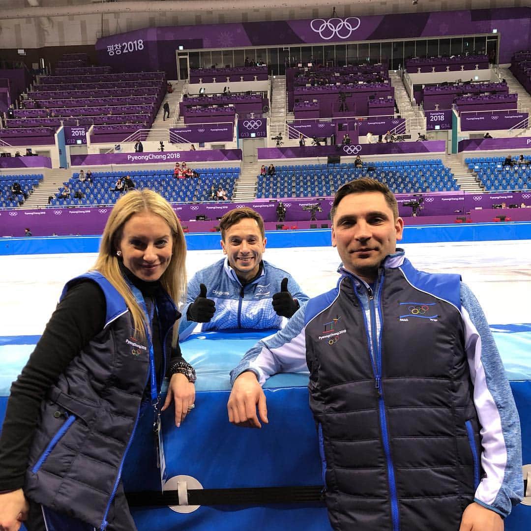 オレクシイ・ビチェンコのインスタグラム：「First day of practice done ✅ ✌🏼🇮🇱🇰🇷#pyeongchang2018#figureskating#firstday#olympicgames#southkorea#olympics#practice#done#pyeongchang」