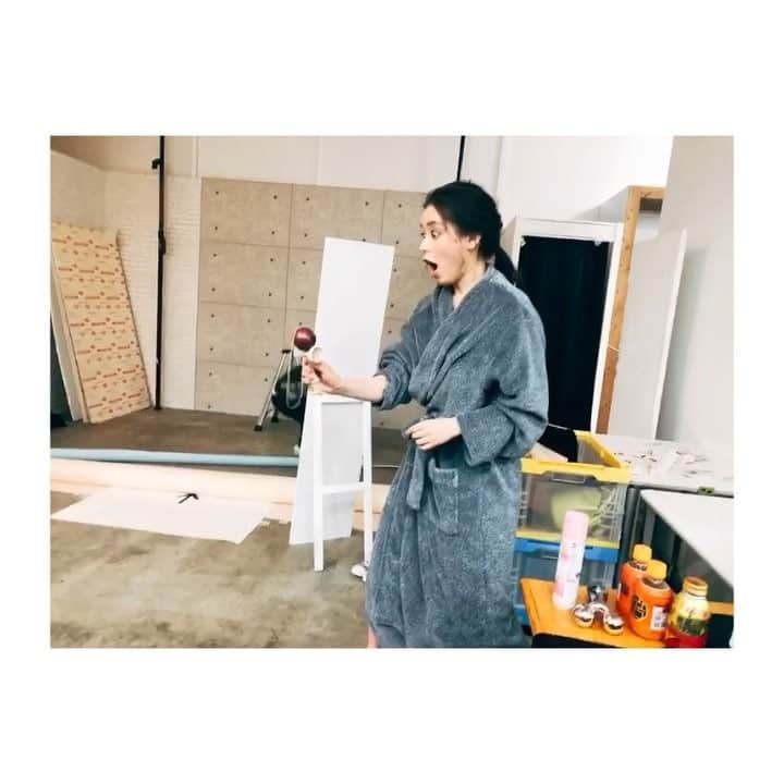 のインスタグラム：「😂 ストーリーにもあげましたが 個人的にかなり嬉しかったので 改めて残します😂 ・ #けん玉 #kendama #現場に置いてあった #とりあえずやるよね #撮影の休憩時間ずっとけん玉 #初心者大健闘」
