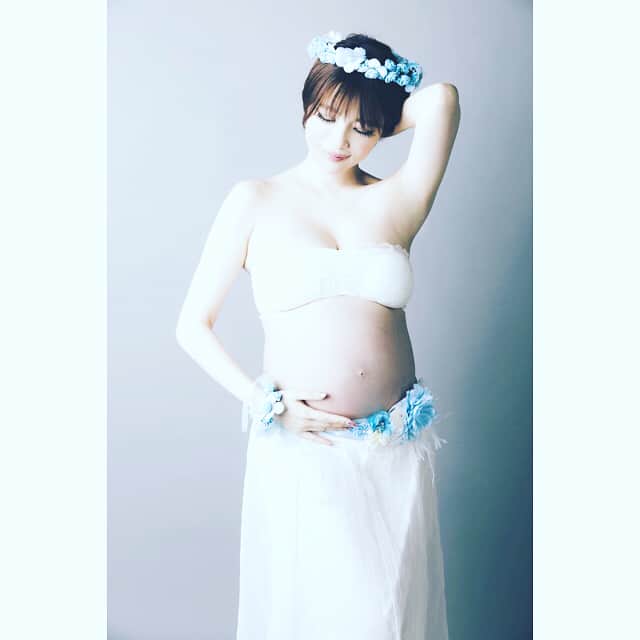 森下悠里さんのインスタグラム写真 - (森下悠里Instagram)「@toyoyoon #maternity #maternityshoot #maternitylife #maternityphoto #baby #9months #pregnant #📸 #👶 #👼 #💖」2月8日 18時03分 - yuurimorishita