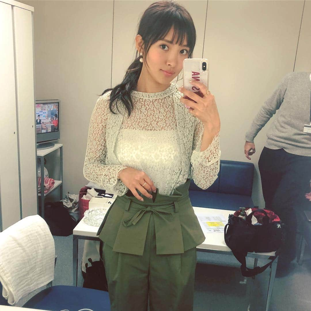 夏菜さんのインスタグラム写真 - (夏菜Instagram)「今日！２月９日19時より「モノシリーのとっておき〜すんごい人がやってくる！」に出演します🧡 みてね🙈💕 #モノシリーのとっておき #フジテレビ」2月9日 9時33分 - natsuna_official