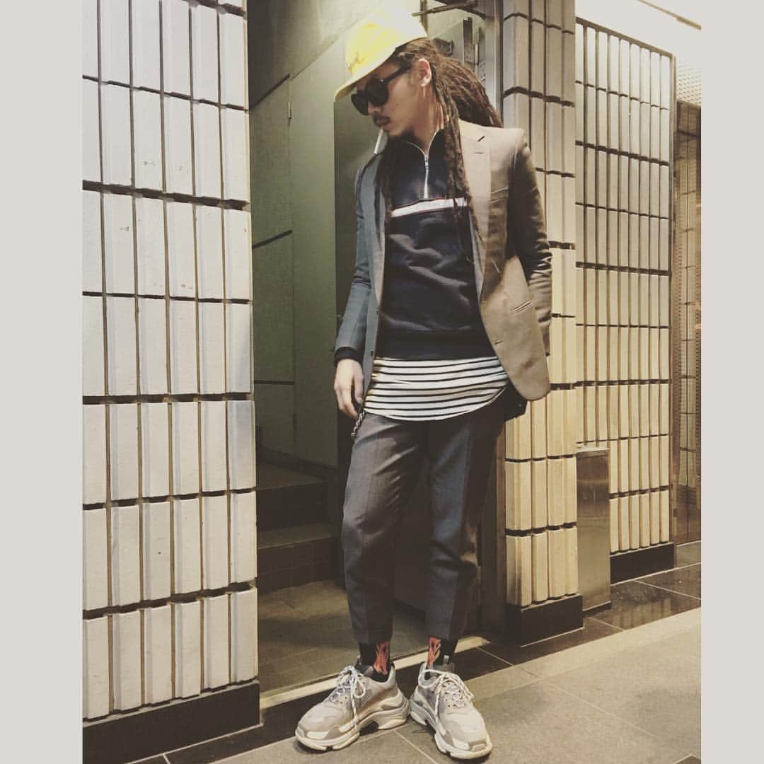 [ALEXANDROS]さんのインスタグラム写真 - ([ALEXANDROS]Instagram)「#balenciaga #lithiumhomme #supreme」2月9日 17時04分 - alexandros_official_insta