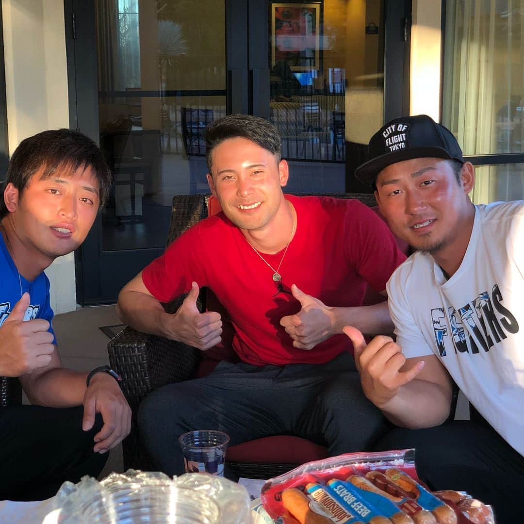 中田翔さんのインスタグラム写真 - (中田翔Instagram)「明日休みで飯出ないからみんなでホテルでバーベキューしました！！ マジで楽しかった！！ 明日は何しようかな、、笑 #中田翔#白村明弘#上原健太#バーベキュー＃オフ前」2月9日 12時02分 - shonakata_official