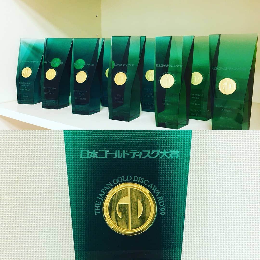 B’zさんのインスタグラム写真 - (B’zInstagram)「【B’z 30th Special】  #Bz #30th #Special #Anniversary #Vermillion」1月17日 12時29分 - bz_official_insta