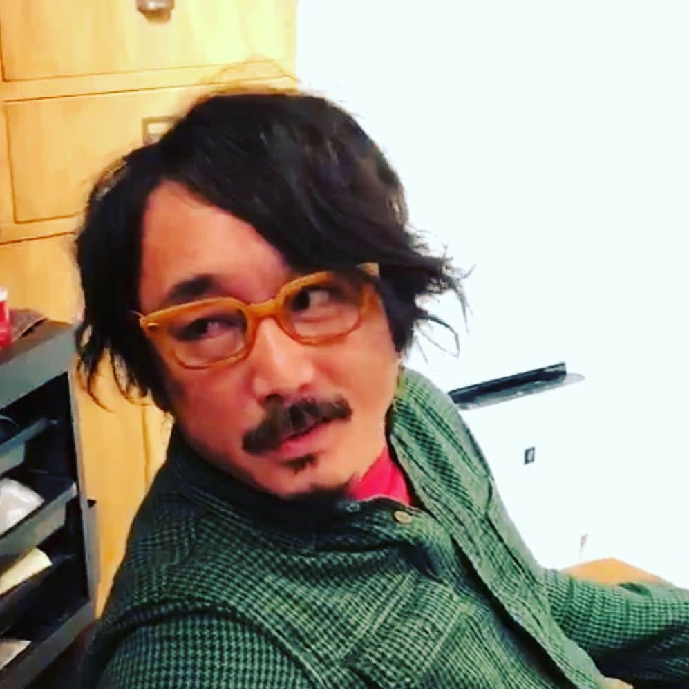 タイガー福田さんのインスタグラム写真 - (タイガー福田Instagram)「#いや誰？！ #2018年タイガー福田こんな感じでいきます #生まれて初めて美容院にいきました #違和感しかない」1月17日 16時04分 - tiger.fukuda
