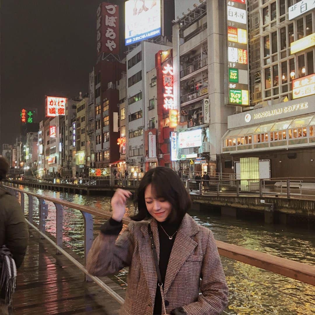 ウィ・ソンヒさんのインスタグラム写真 - (ウィ・ソンヒInstagram)「비와도 좋았다 !!!!! #오사카 #도톤보리 #성희는여행중 #성희in오사카」1月18日 12時38分 - _seong_hee