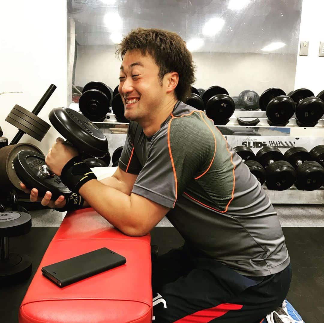 木村文紀さんのインスタグラム写真 - (木村文紀Instagram)「炭谷組南郷自主トレ！ 第１クール終了！ マジで練習きつすぎてみんなヘロヘロ 笑 あと１クール頑張ろー #宮崎#南郷#自主トレ#炭谷組#炭谷銀仁朗#木村文紀#斉藤彰吾#江村直也#戸川大輔」1月18日 16時41分 - fumikazu_kimura9